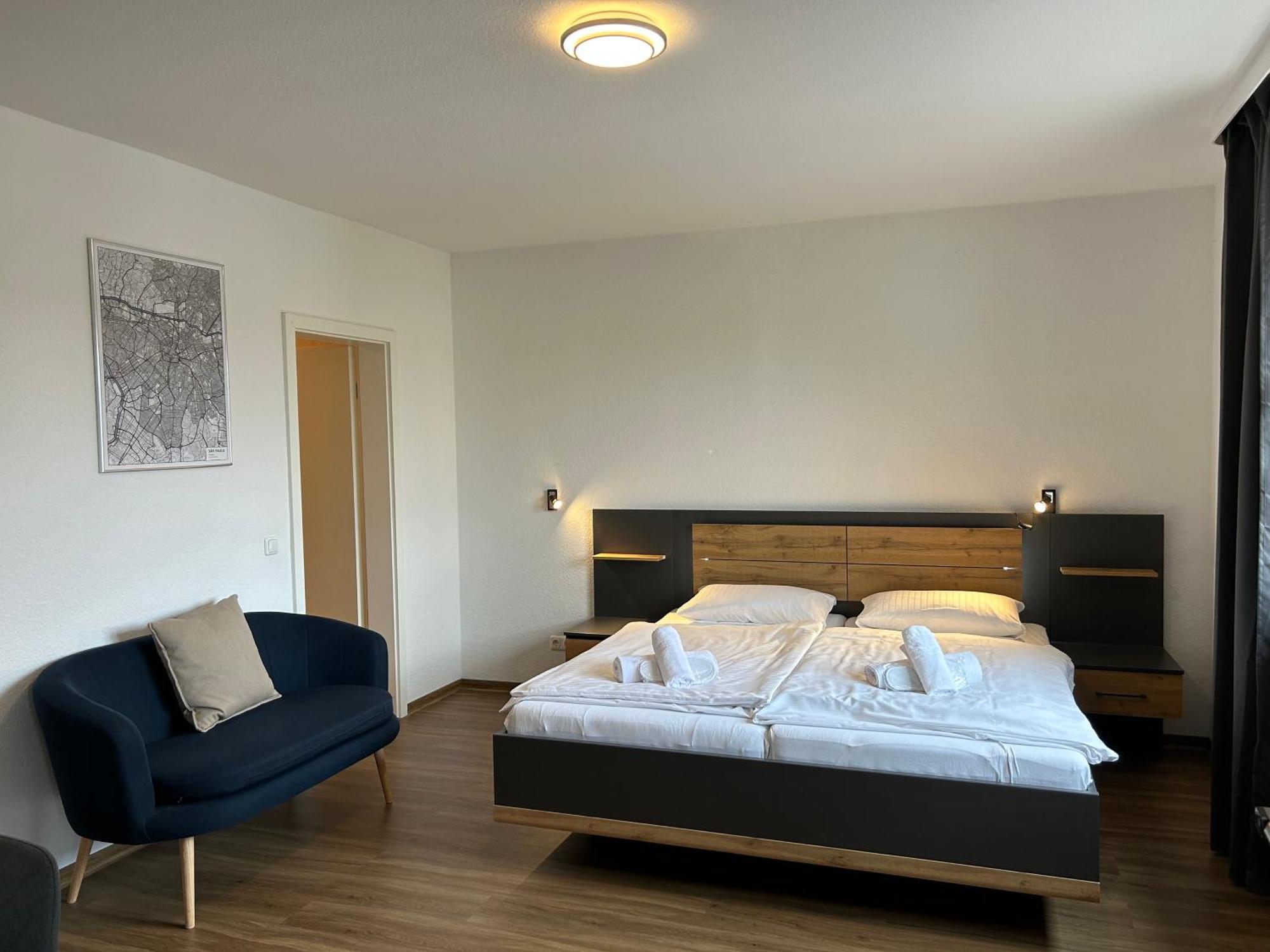 Riverside Airport Hotel ケルステルバッハ エクステリア 写真