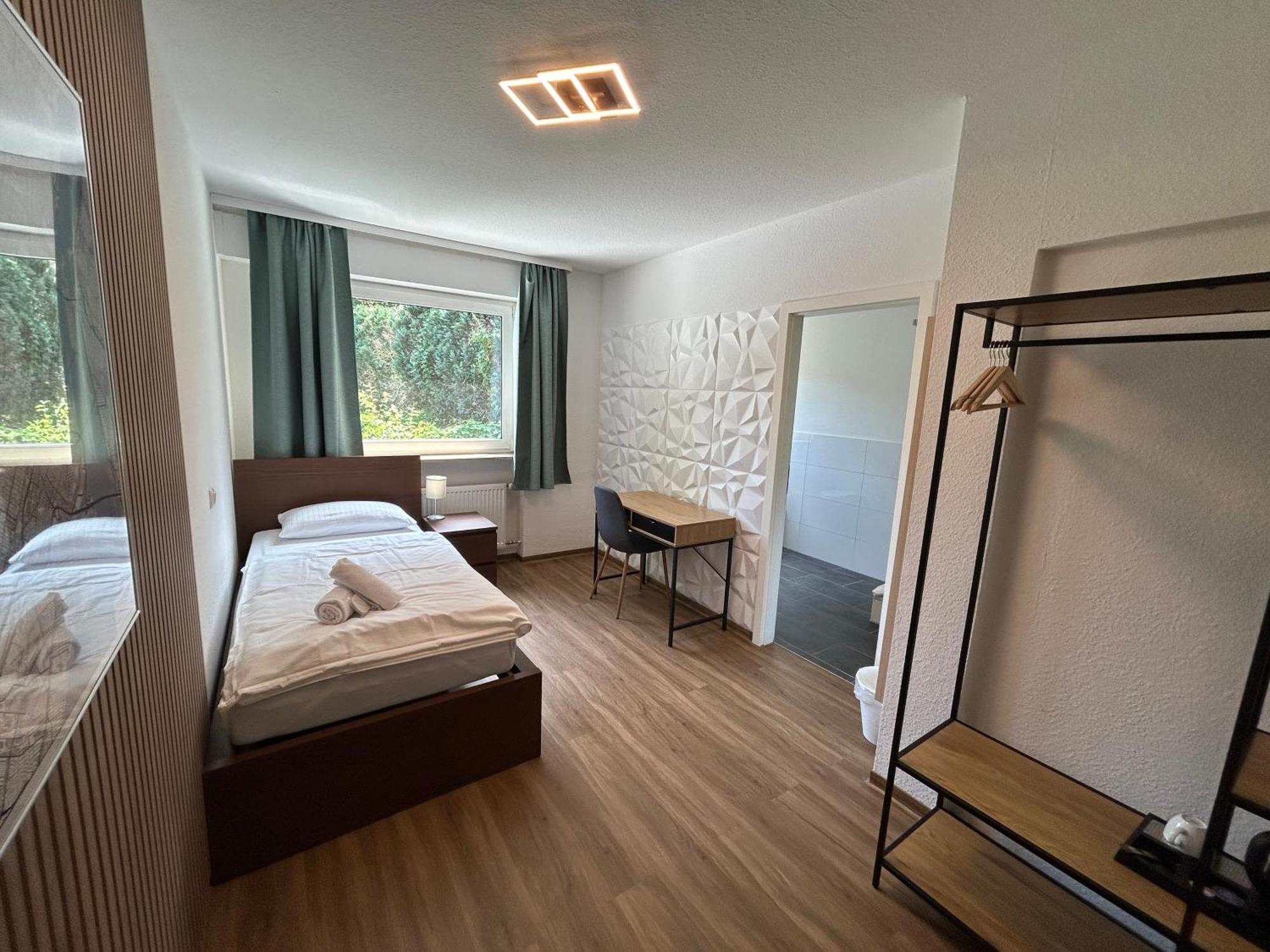 Riverside Airport Hotel ケルステルバッハ エクステリア 写真