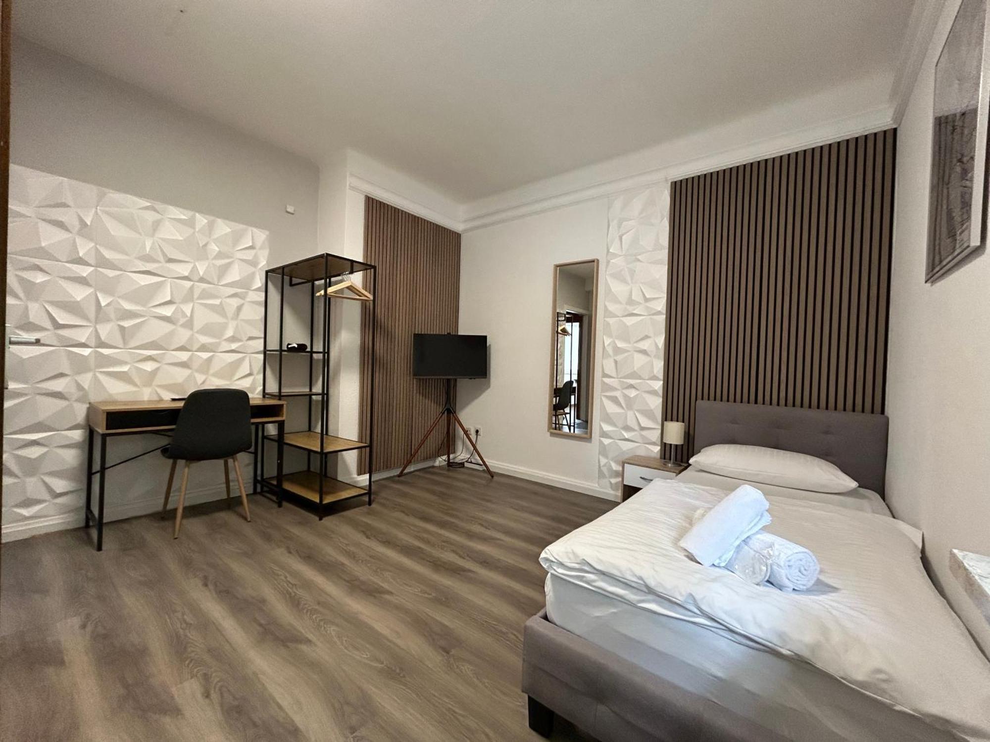 Riverside Airport Hotel ケルステルバッハ エクステリア 写真