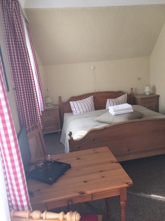 Riverside Airport Hotel ケルステルバッハ エクステリア 写真