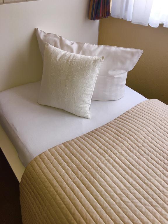 Riverside Airport Hotel ケルステルバッハ エクステリア 写真