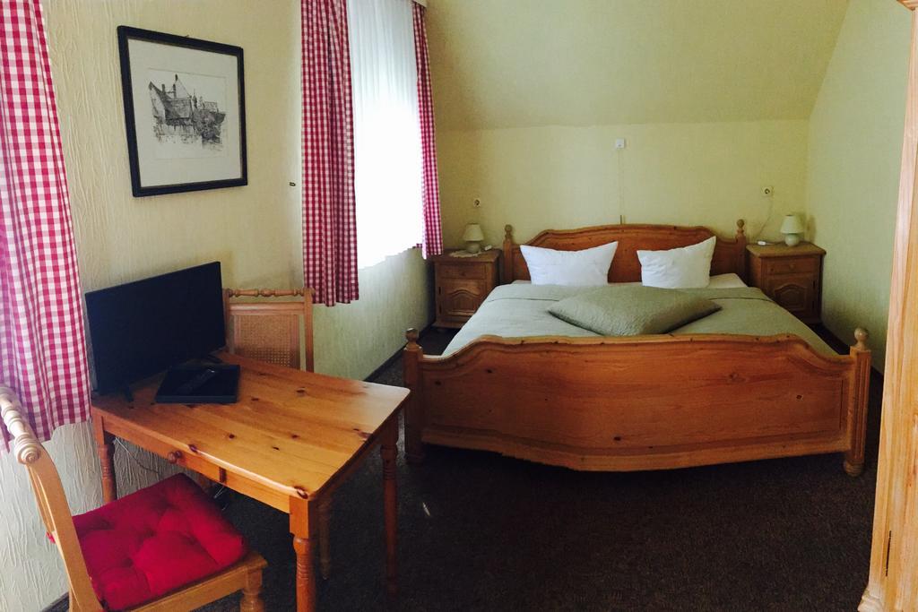 Riverside Airport Hotel ケルステルバッハ エクステリア 写真