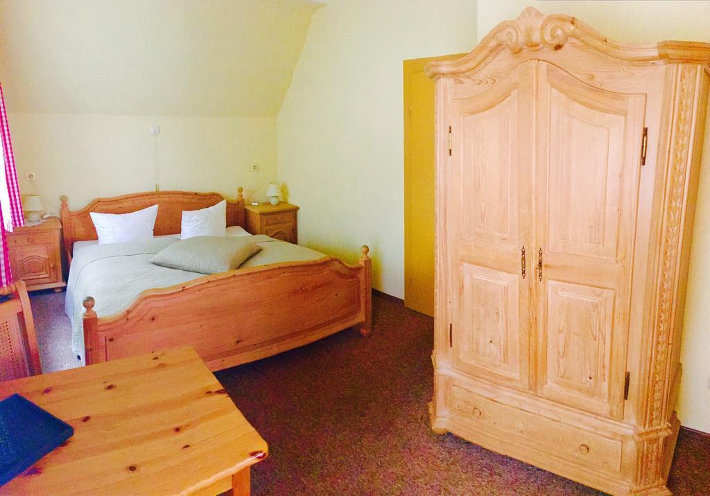 Riverside Airport Hotel ケルステルバッハ エクステリア 写真