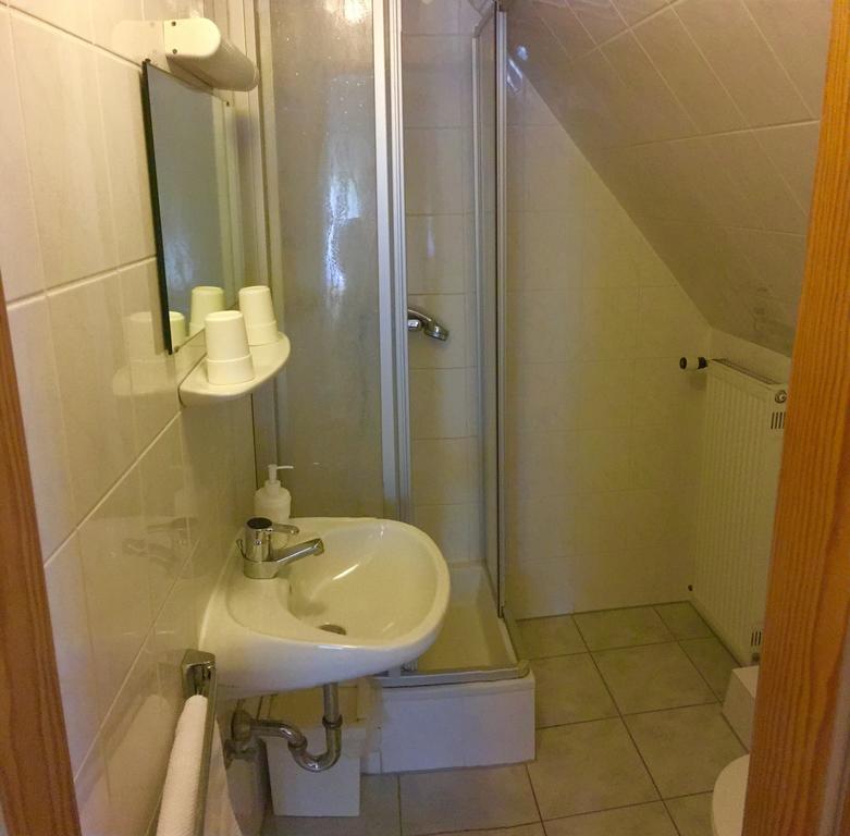 Riverside Airport Hotel ケルステルバッハ エクステリア 写真