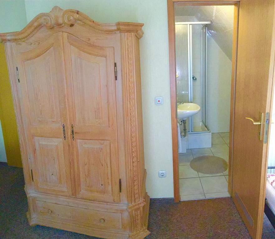 Riverside Airport Hotel ケルステルバッハ エクステリア 写真